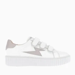 Baskets Eclair Larissa Blanches A Details En Satin Taupe