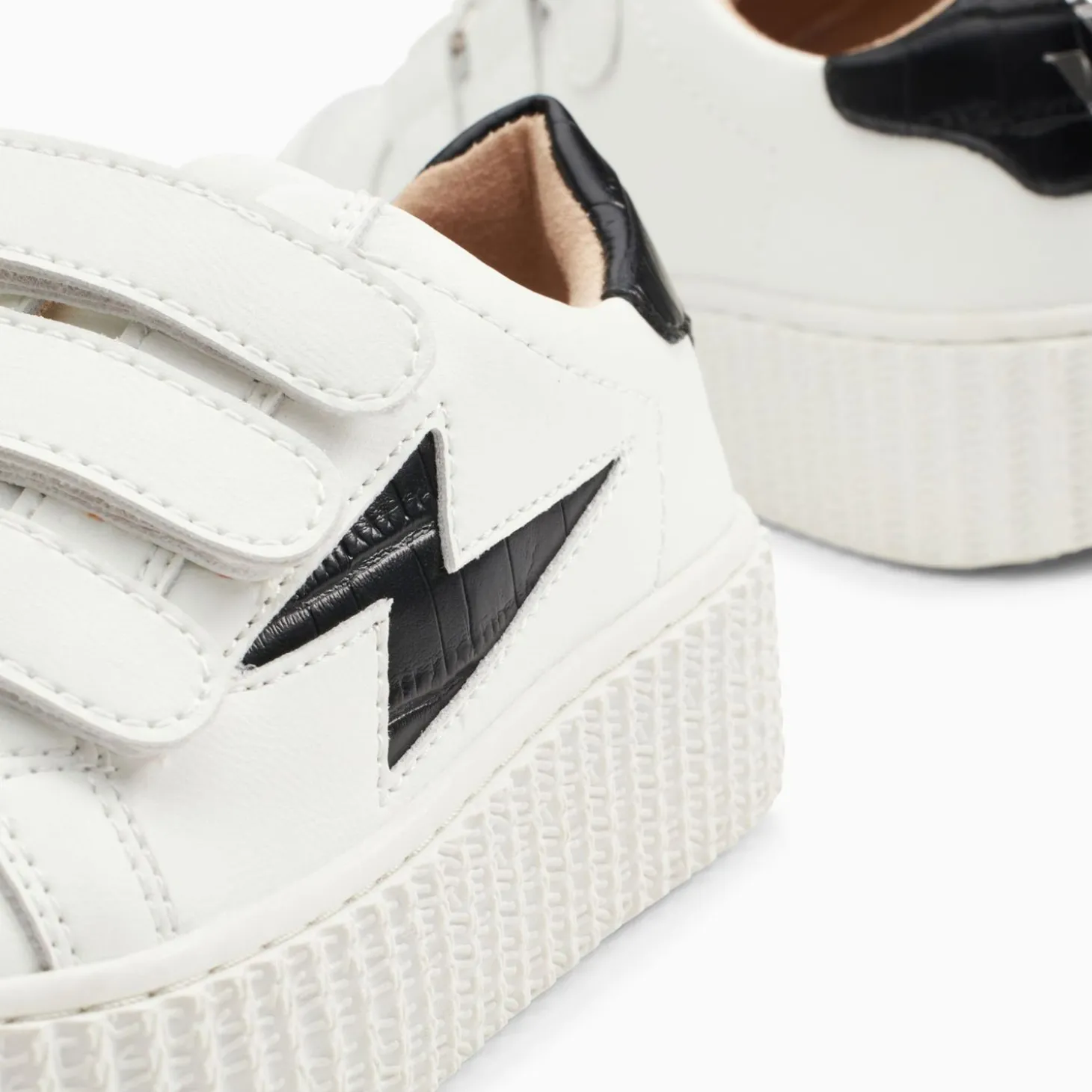 Baskets Eclair Mini Elsa Blanc Et Noir Croco A Scratchs