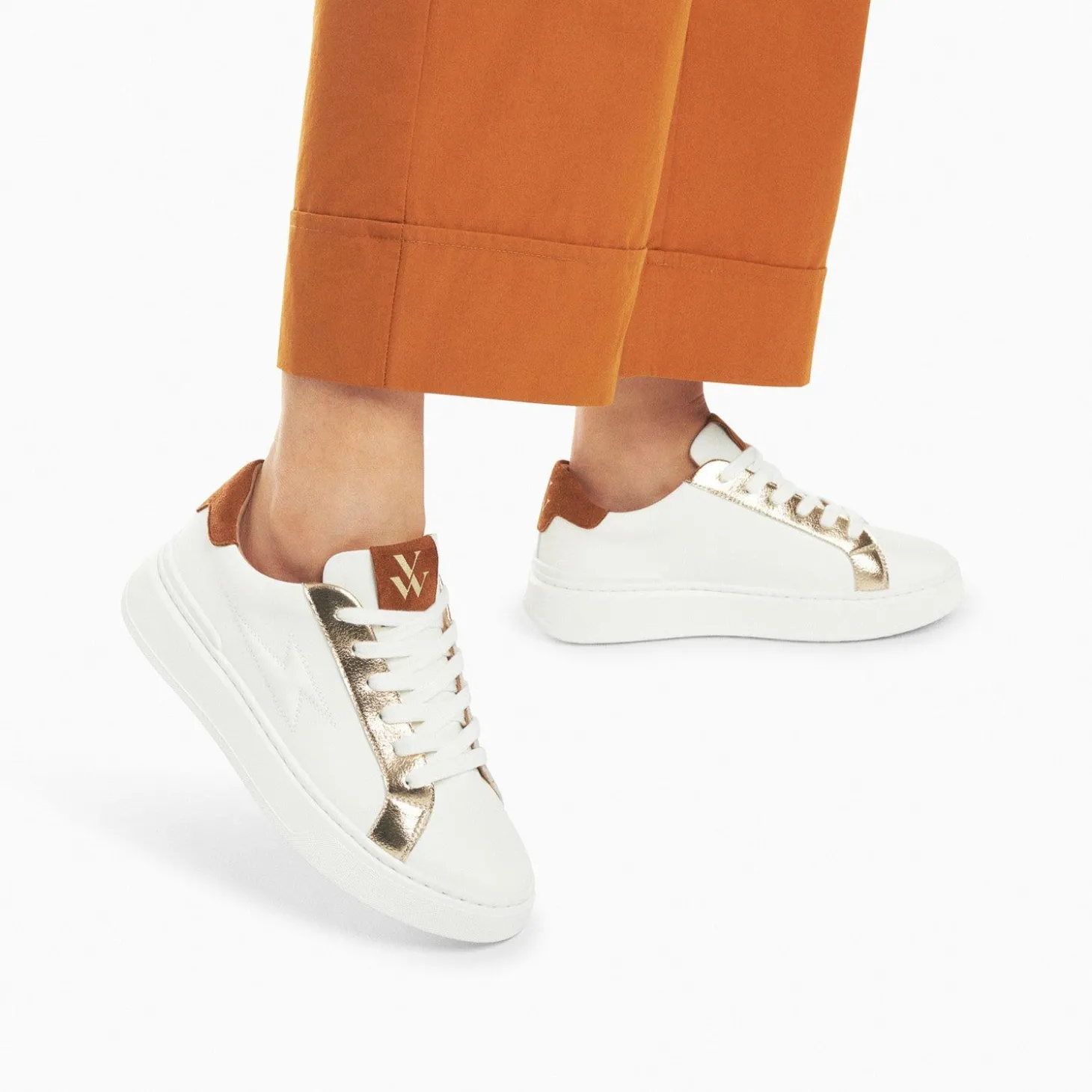 Baskets Eclair Romane Blanc Et Camel A Lacets