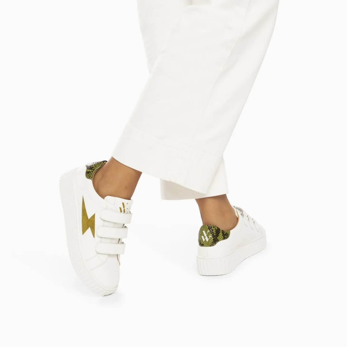 Baskets Eclair Susan Blanc Et Kaki A Scratchs
