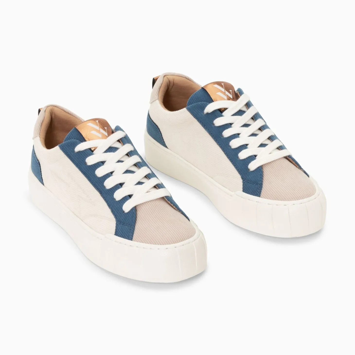 Baskets Fara Cotelees Beige Et Bleu A Lacets