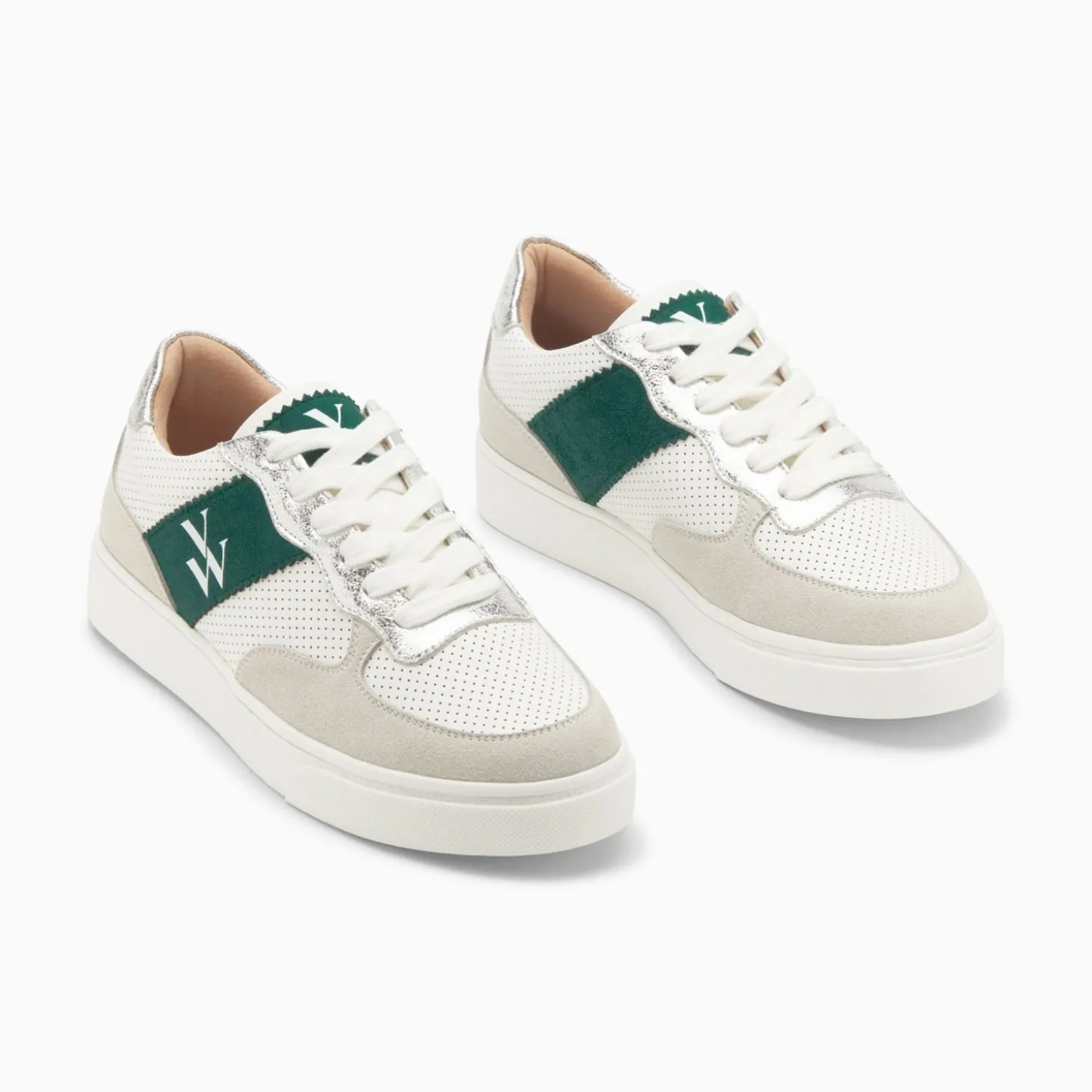 Baskets Monogramme Flavie Perforees Gris Et Vert A Lacets