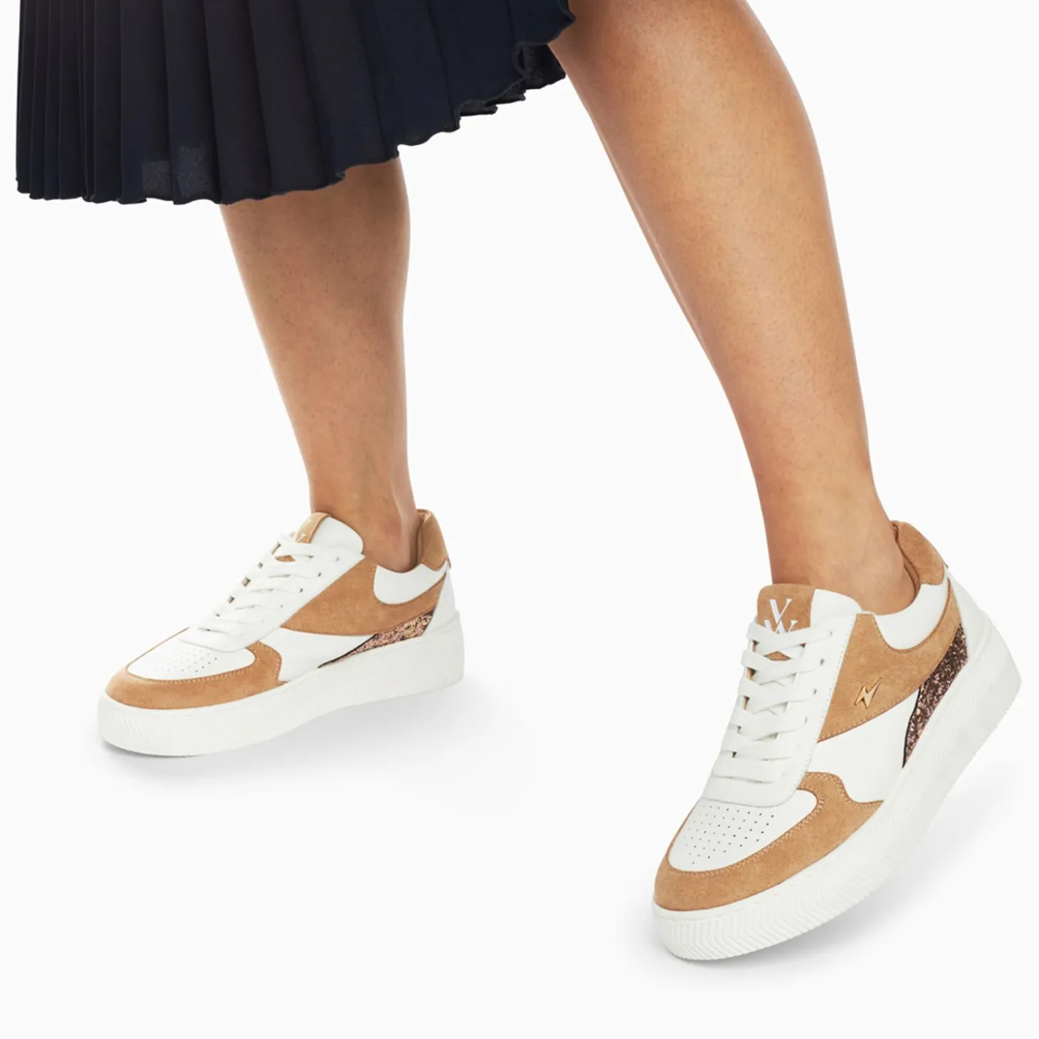 Baskets Nassita Beige Et Rose Gold A Lacets