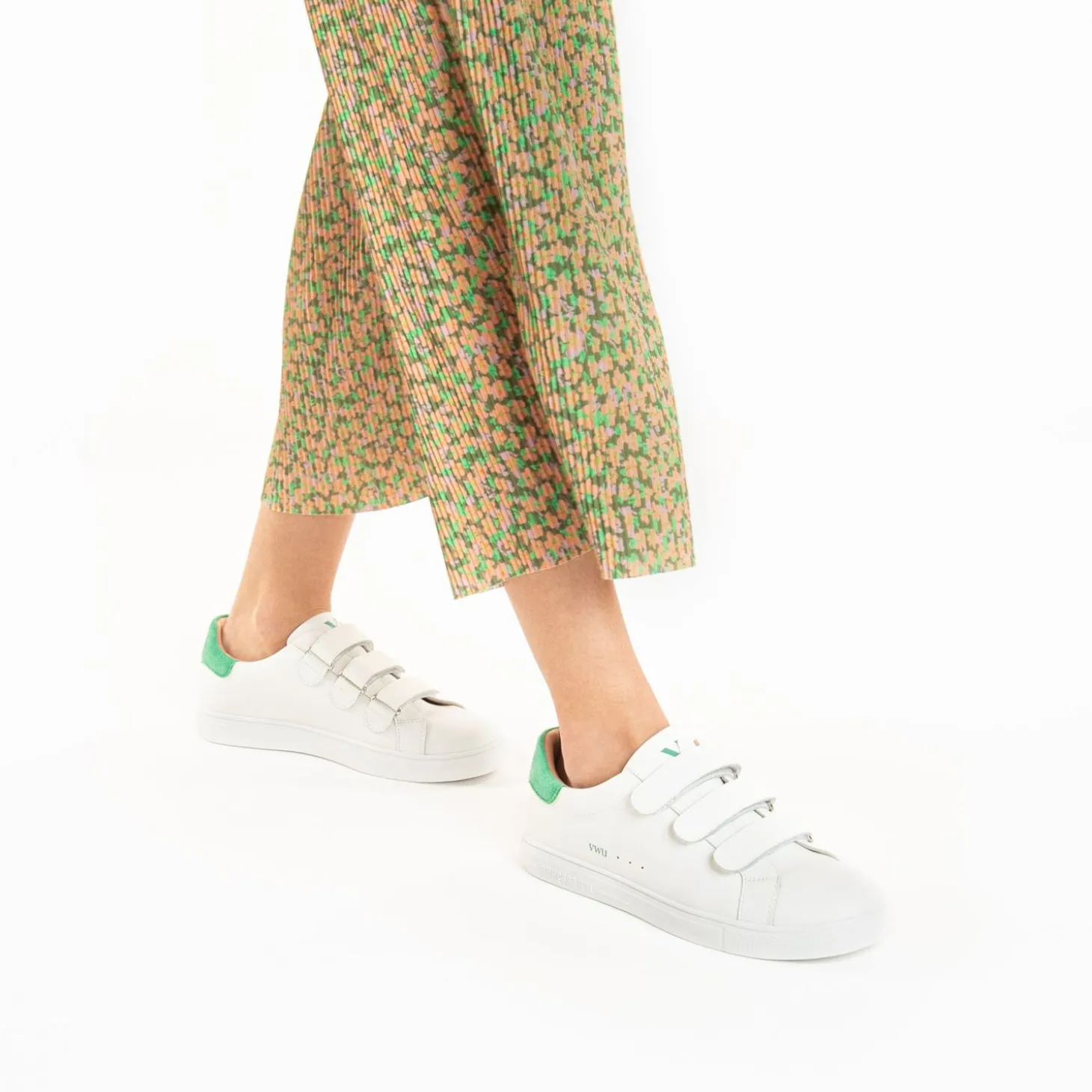 Baskets Nour Blanc Et Vert A Scratchs
