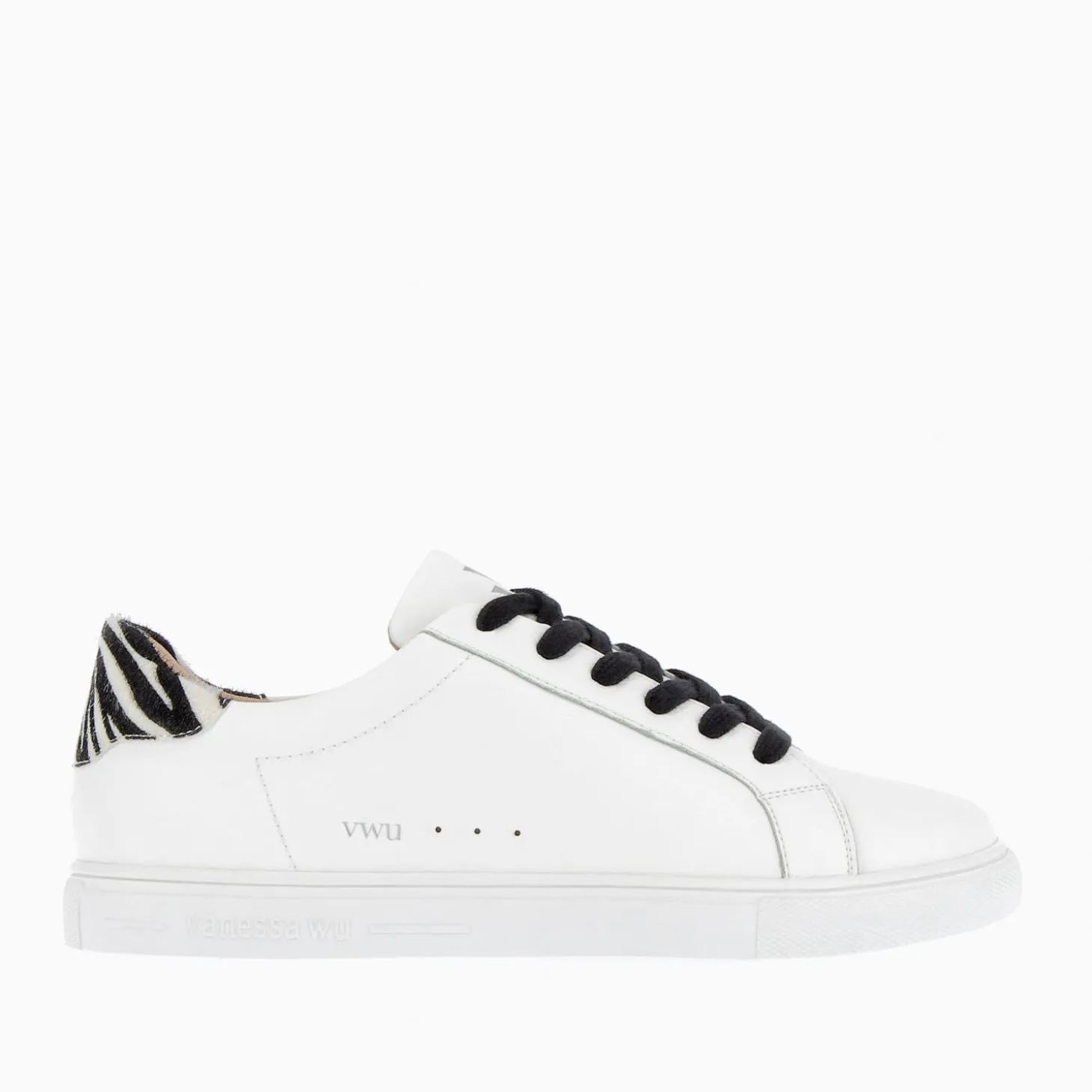 Baskets Steph Blanc Et Imprime Zebre A Lacets Noirs