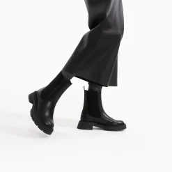 Bottines Chelsea Phoebe Noires A Semelle Oversize