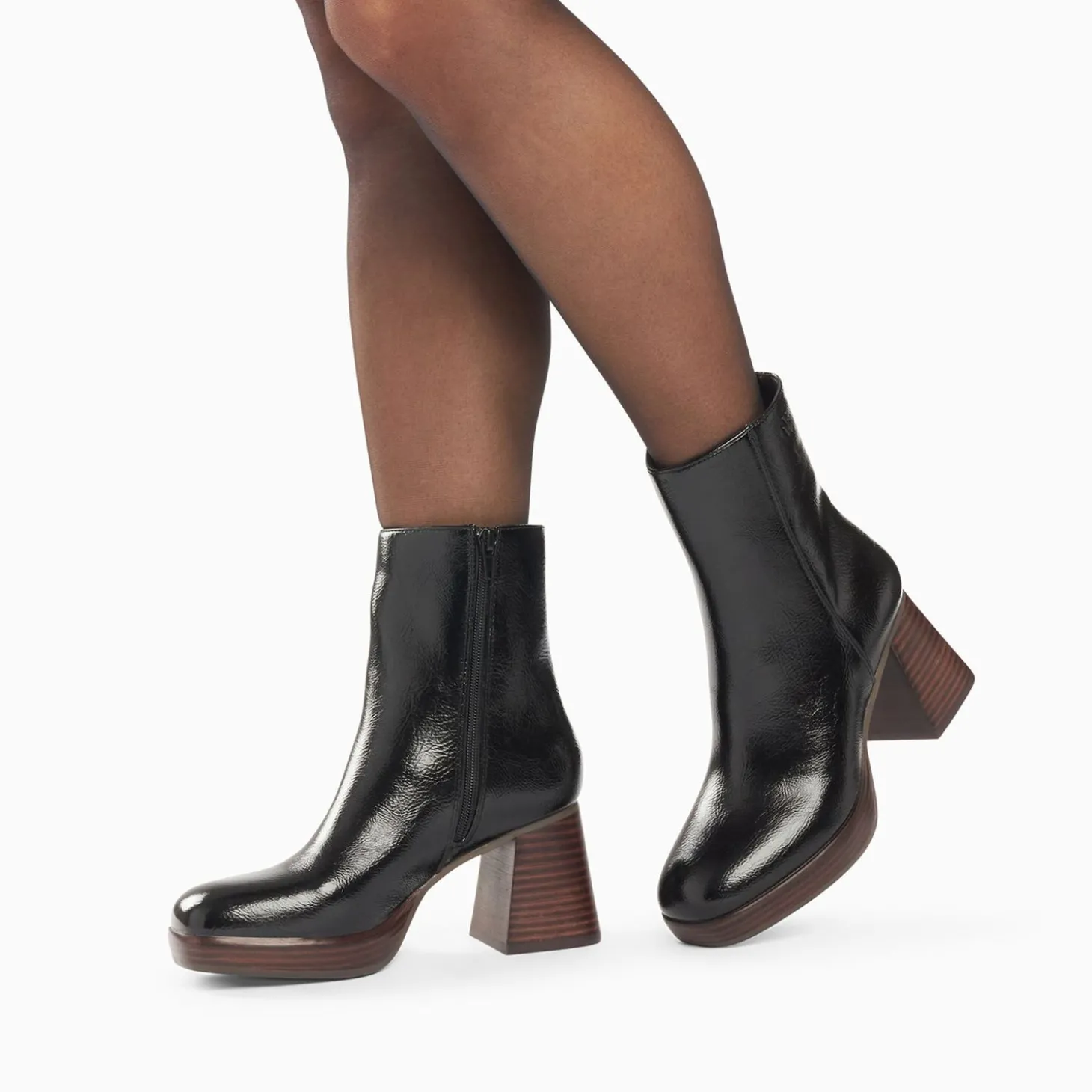 Bottines Marina Noires A Plateforme Et Talon Bois