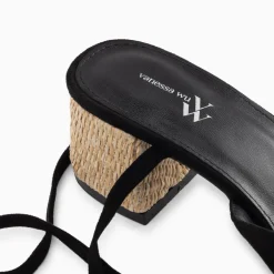 Sandales A Talon Inna Noires A Lacets