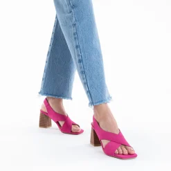 Sandales Dakota Fuchsia A Brides Croisees Et Talon Haut