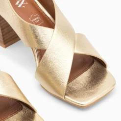 Sandales Maxinne Or A Brides Croisees Et Talon Haut