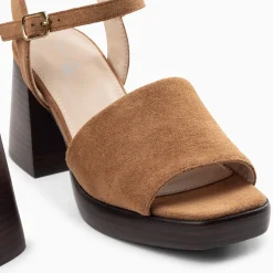 Sandales Tyrah Camel A Plateforme Et Talon Bois